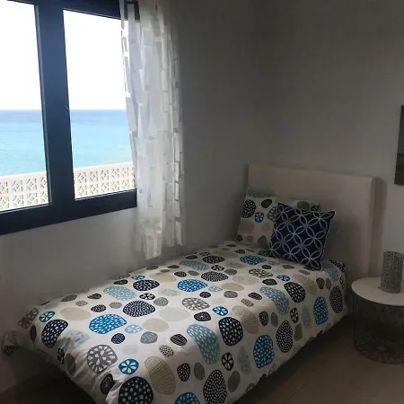 בית נופש El Roquito Ocean View טרחלחו