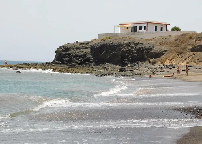 El Roquito Ocean View Holiday home *